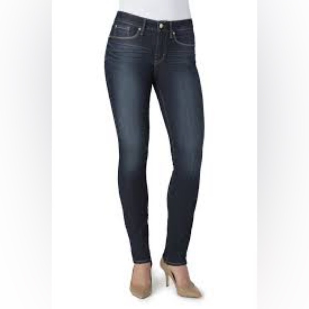 Signature by Levi Strauss Dark Blue Skinny Jeans. 8S